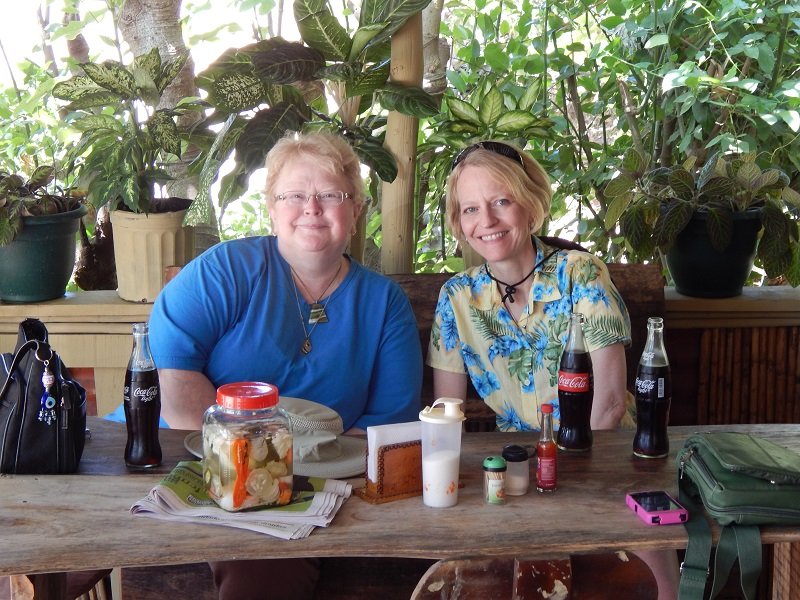 Heide and her sister Teri at Soda La Perla de Pacifico